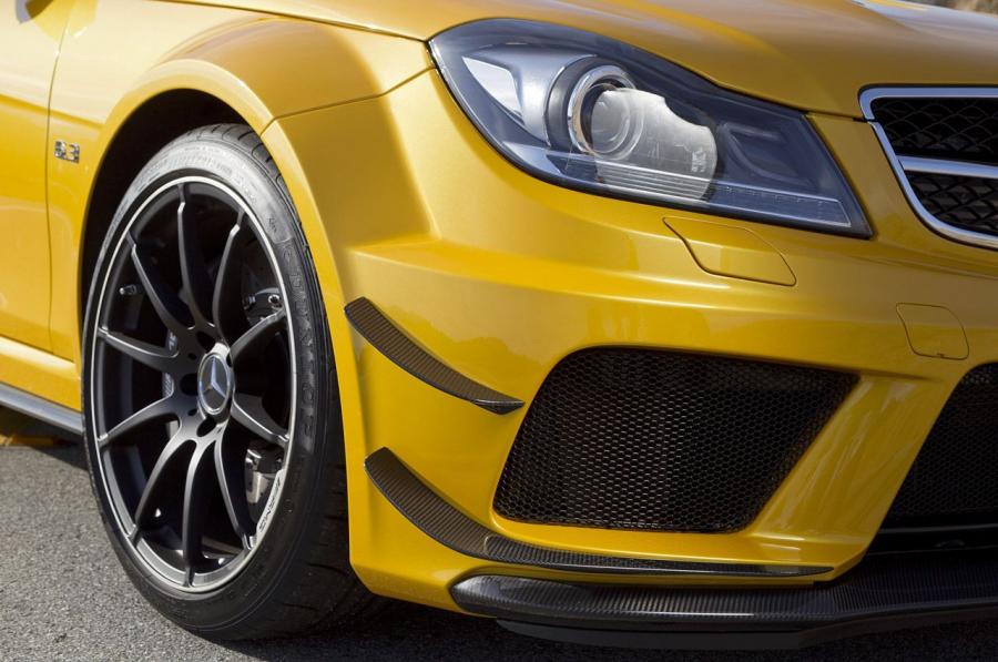  Mercedes-Benz C63 AMG Coupe Black Series 2012 года  (фото 42 из 66)